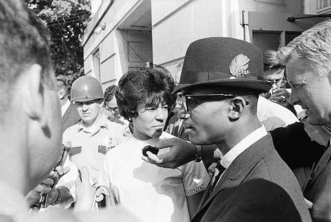 George Wallace - LadyKflo - Vivian Malone and James Hood leaving Foster Auditorium after registering for classes at the University of Alabama.